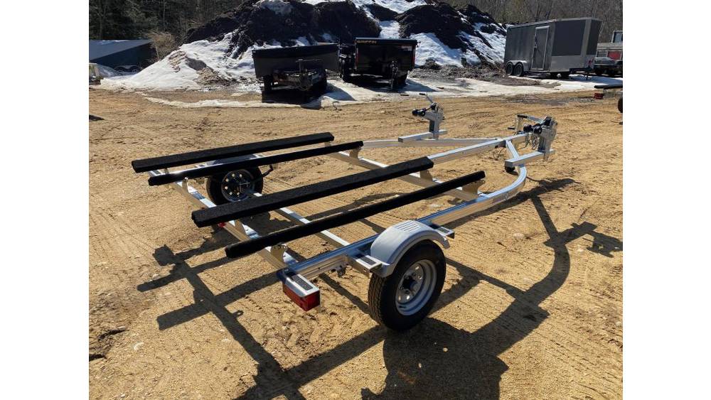 Shore Haven Aluminium-Anhänger für 2 Wassermotorräder / Jetskis mit teppichbezogenen Bunks (Modell 2025) – Image 5