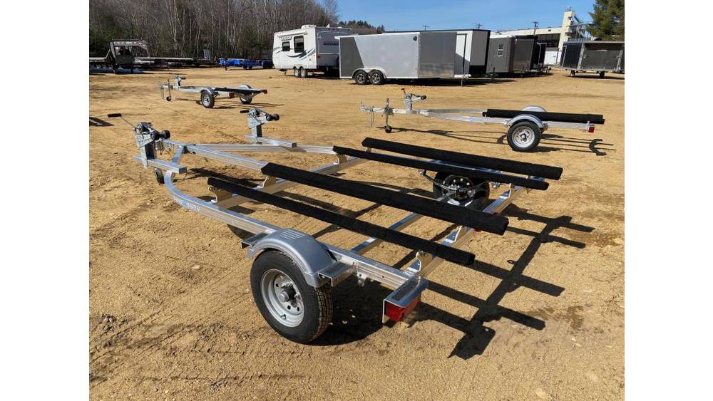 Shore Haven Aluminium-Anhänger für 2 Wassermotorräder / Jetskis mit teppichbezogenen Bunks (Modell 2025) – Image 3