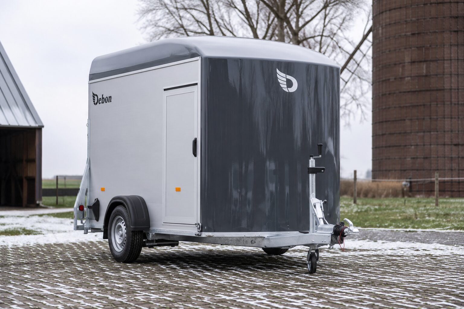 25A.jpg Kofferanhänger Debon Trailers Roadster 400 – Image 1
